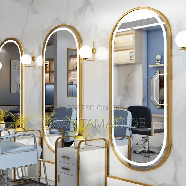 Saloon/Barbering Led Mirror · Photo 3