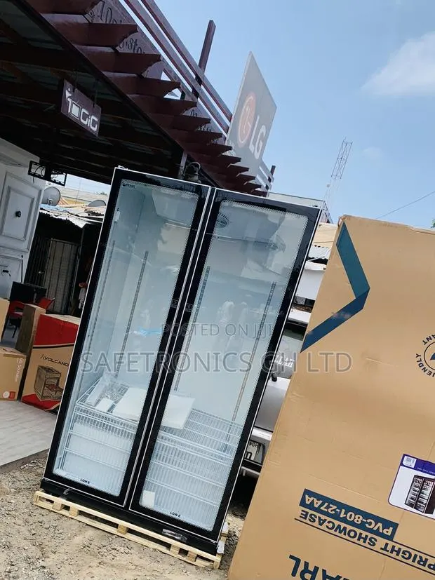 Reliable Pearl PVC-801-27AA 690-Litre Door Glass Display Fridge · Photo 1