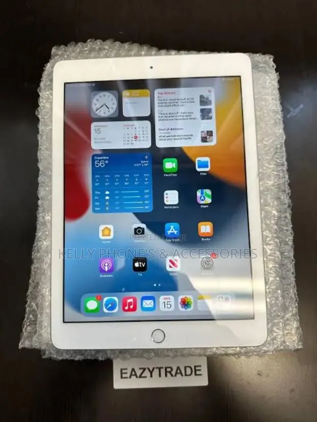 Apple iPad 9.7 128 GB Silver · Photo 1
