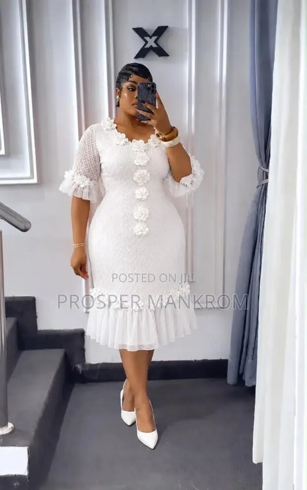 Dress White for Ladies · Photo 1