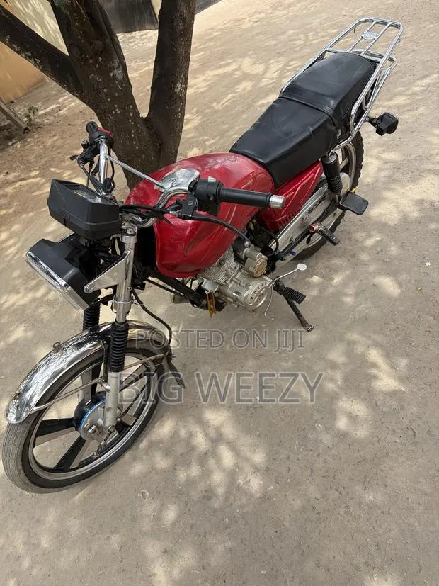 Royal RY125 2025 Red · Photo 1