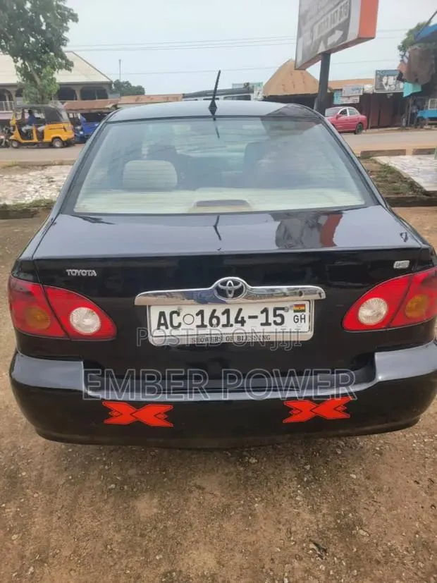 Toyota Corolla 2010 Black · Photo 1