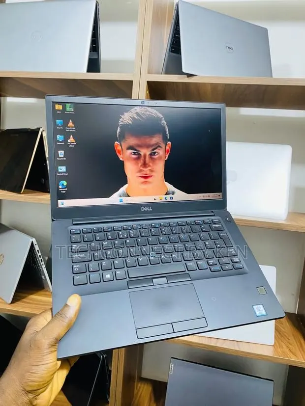 Laptop Dell Latitude 7480 8GB Intel Core i5 SSD 256GB · Photo 1