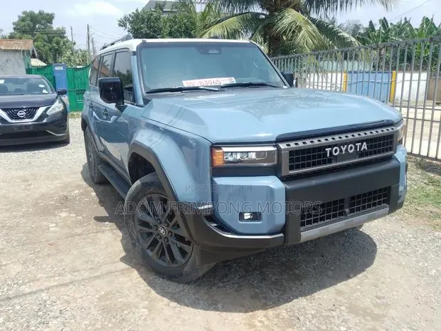 Toyota Land Cruiser Prado 2025 Blue · Photo 1