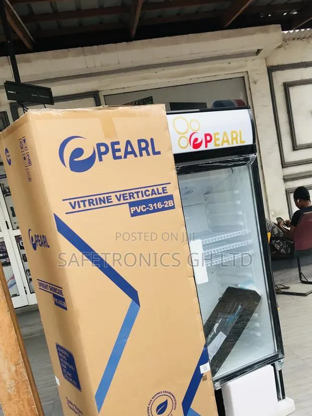 Accessible Pearl 400L Display Glass PVC-424-2b Fridge · Photo 1
