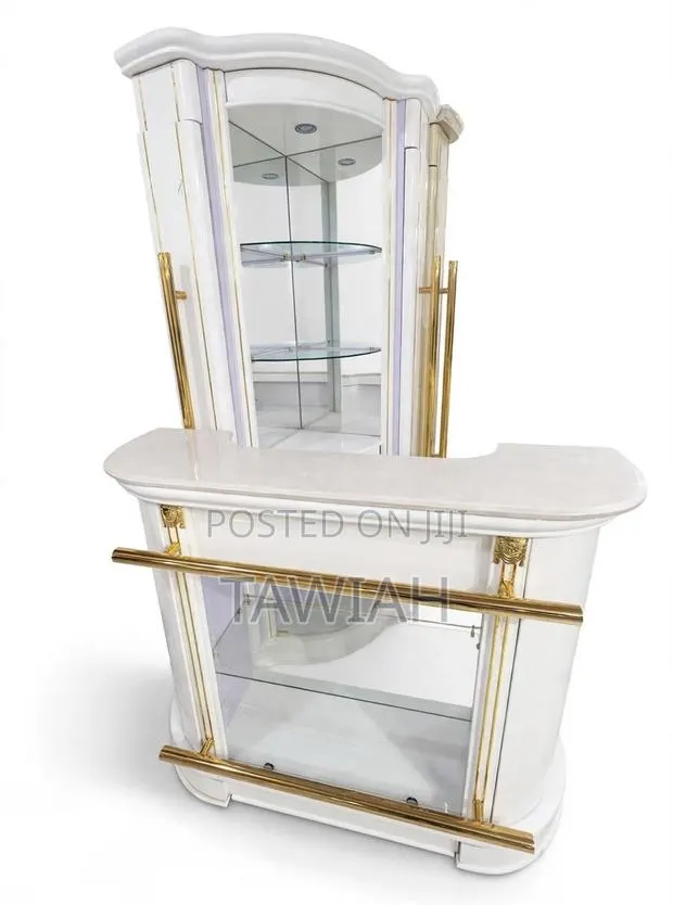 Executive Corner Bar · Photo 1
