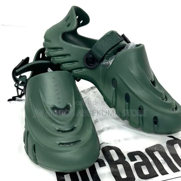 Crocs Pollex Army Green · Photo 1