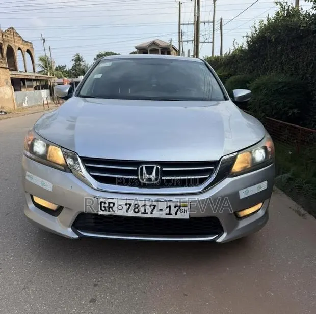 Honda Accord EX 4dr Sedan (2.4L 4cyl CVT) 2014 Silver · Photo 1
