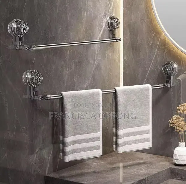 Rotatable and Extendable Towel Rack With Cup Hooks · Photo 1