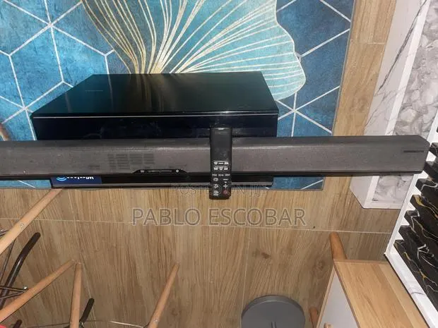 Samsung HW-J550 · Photo 1