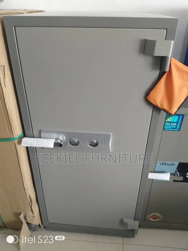 Durable, Reliable And Fireproof Safe Box · Photo 1