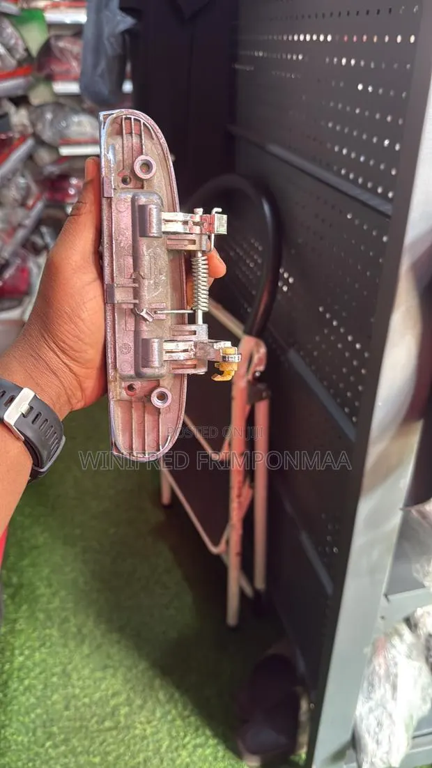 Kia Morning Door Handle · Photo 1