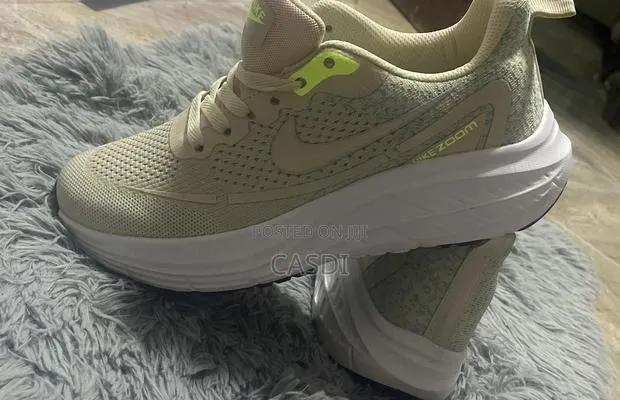 Nikezoom Sneaker-Brown · Photo 1