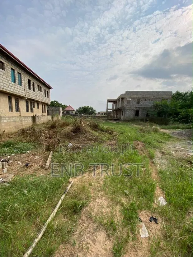 1 Plot of Land for Sale at Odumase Junction · Photo 1