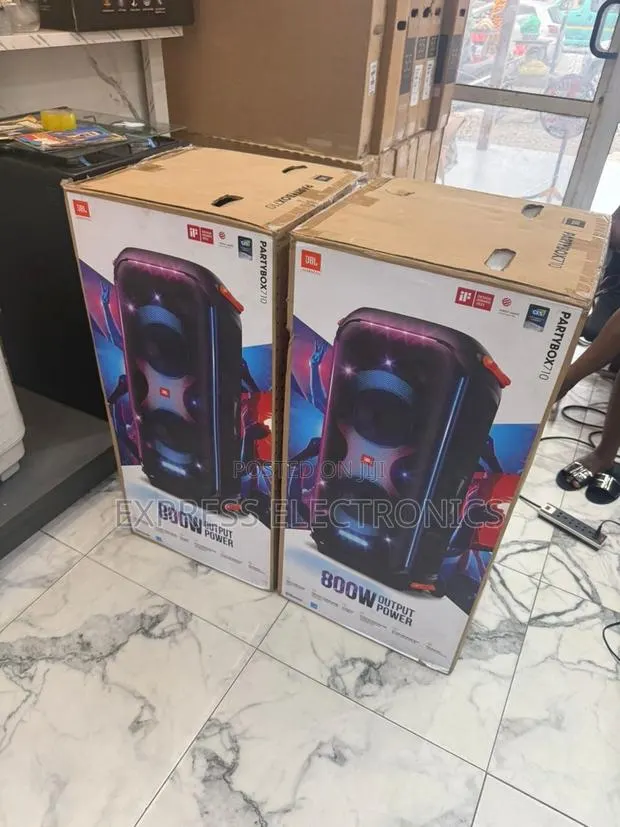 Rich Sound Good JBL Bluetooth Speaker Party Box 710 · Photo 1