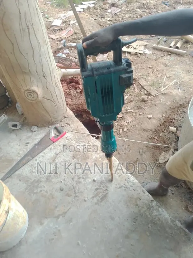Demolition Breaker for Rent · Photo 1
