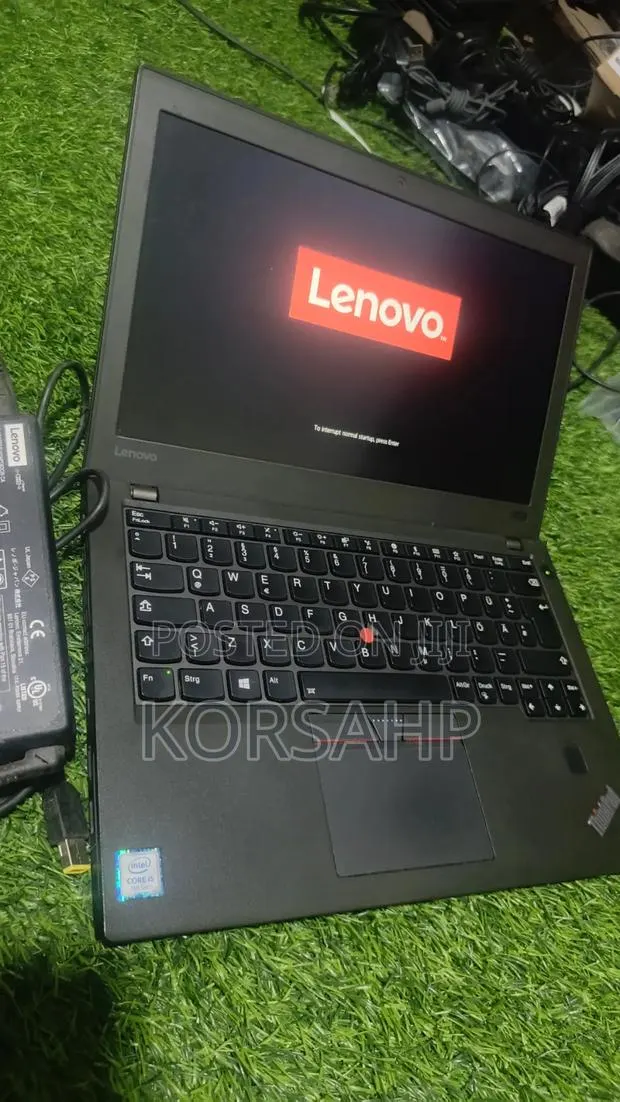Laptop Lenovo ThinkPad X260 8GB Intel Core i7 SSD 256GB · Photo 1