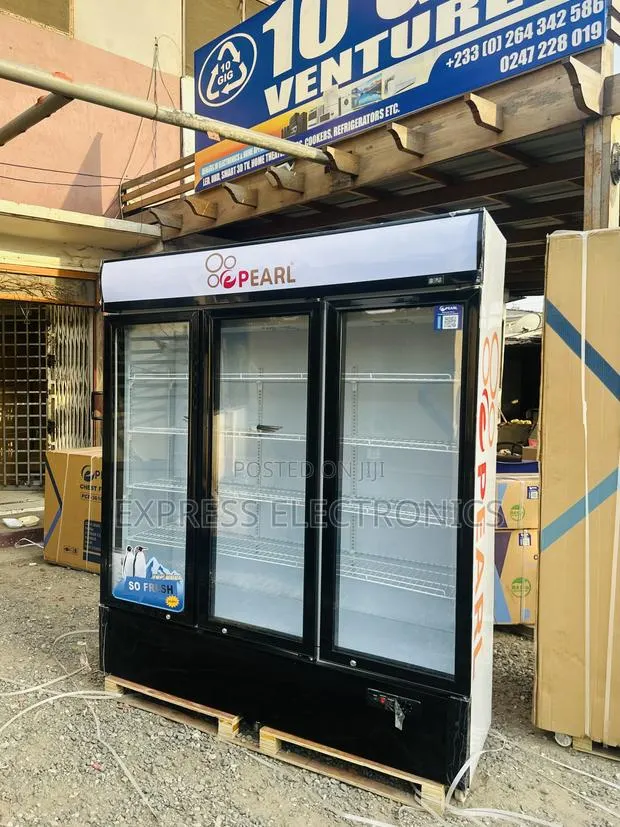 Spectacular Performance Display Fridge Pearl PVC-1540 · Photo 1