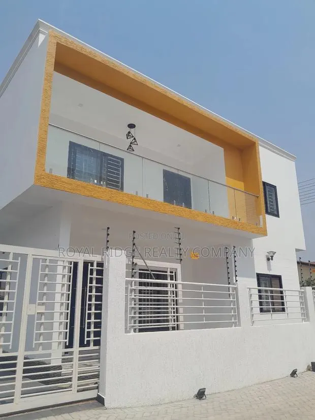 4bdrm Townhouse/Terrace in Spintex, Accra Metropolitan for sale · Photo 1