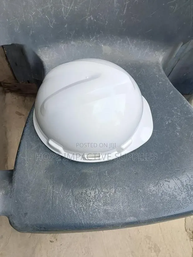 Msa Safety Helmet Without Vents. · Photo 5