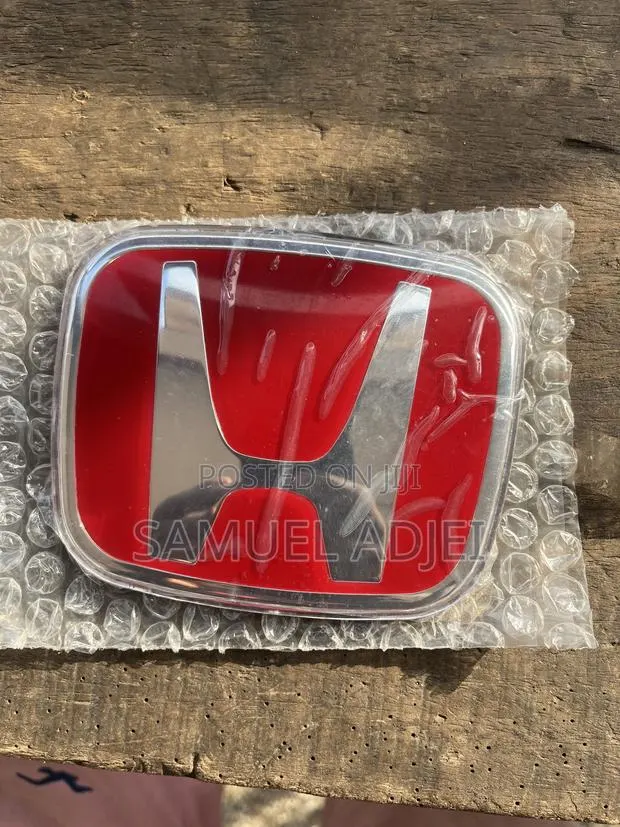 Honda Civic 2016 to 2019 Glass Crown · Photo 1