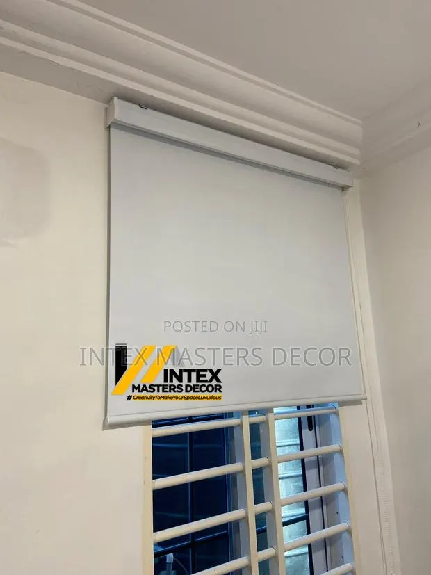 Total Blackout Roller Blinds · Photo 1