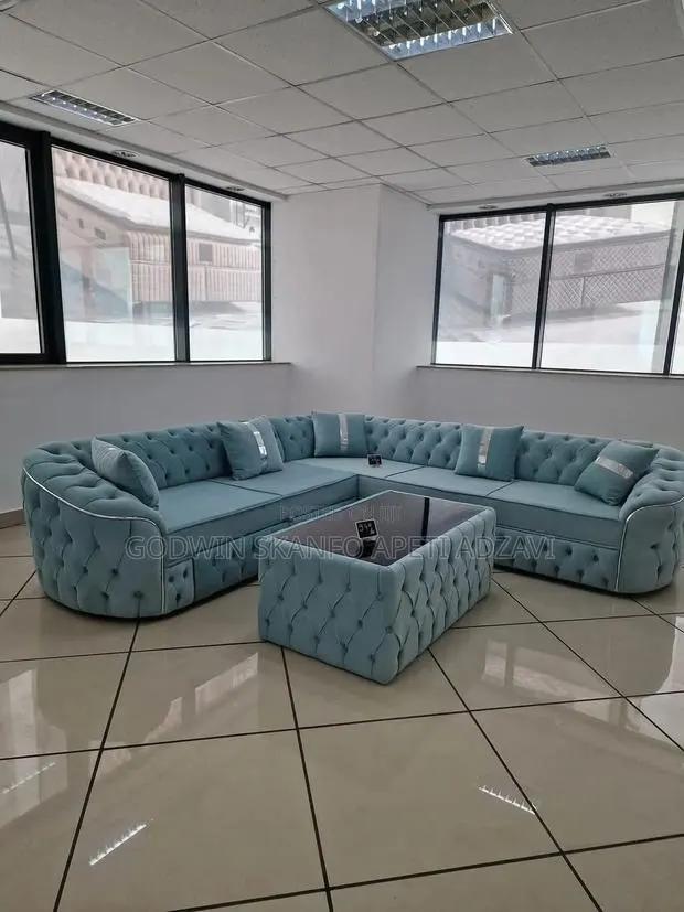 Sofas Stuffing Chairs Available · Photo 1