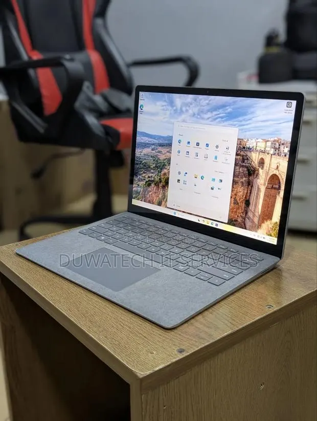 Laptop Microsoft Surface Laptop 4 16GB Intel Core i7 SSD 512GB · Photo 1