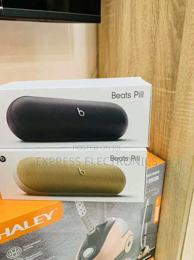 Built in Playback Controls Beat by Dr Dre Pill Bluetooth Speaker · Photo 1