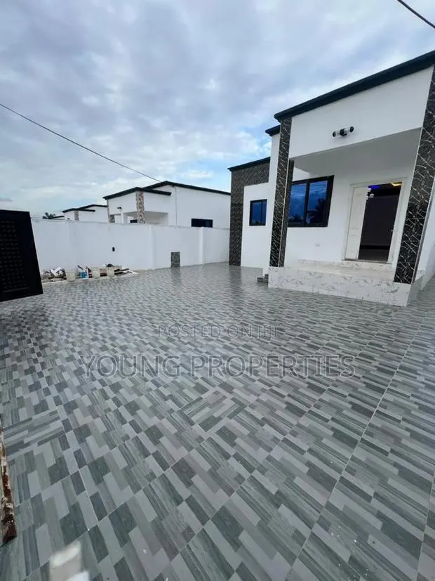 3bdrm House in Kasoa C P Estate for sale · Photo 1