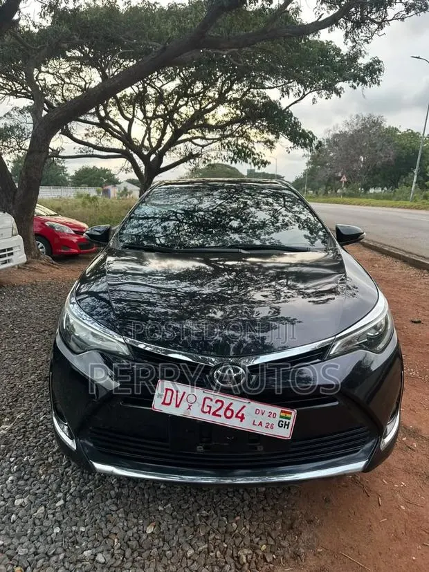 Toyota Corolla 2019 Black · Photo 1