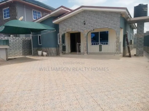 3bdrm House in Collins Dauda,, Spintex for rent · Photo 1