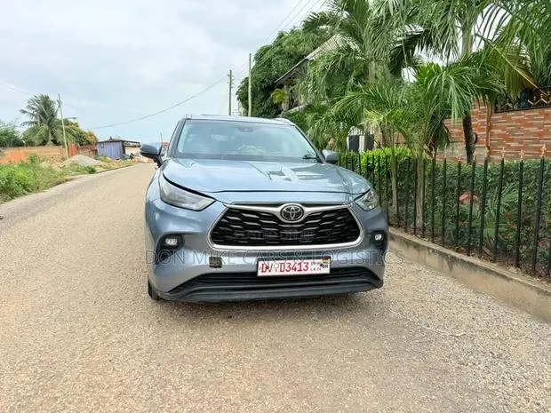 Toyota Highlander 2022 Blue