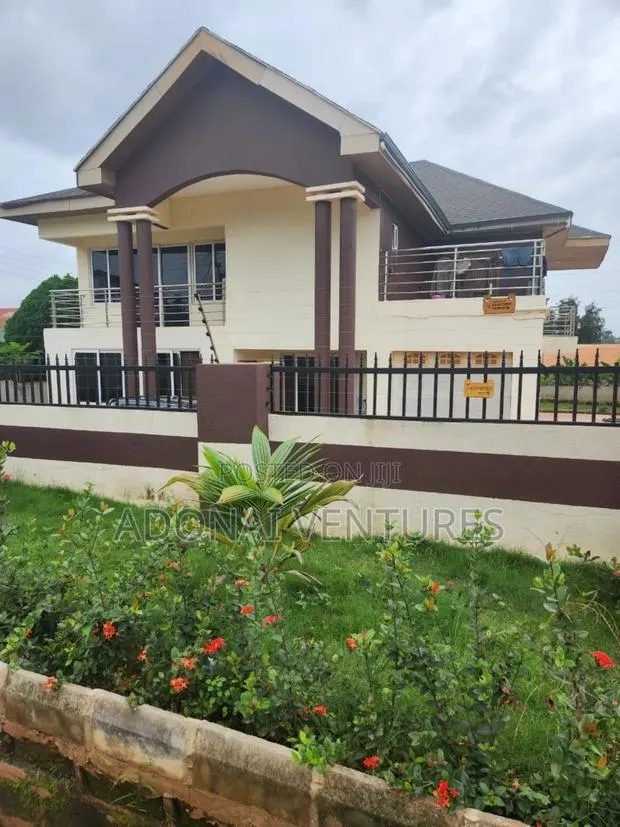 Furnished 5bdrm House in Ahodwo Daban, Kumasi Metropolitan for sale · Photo 1