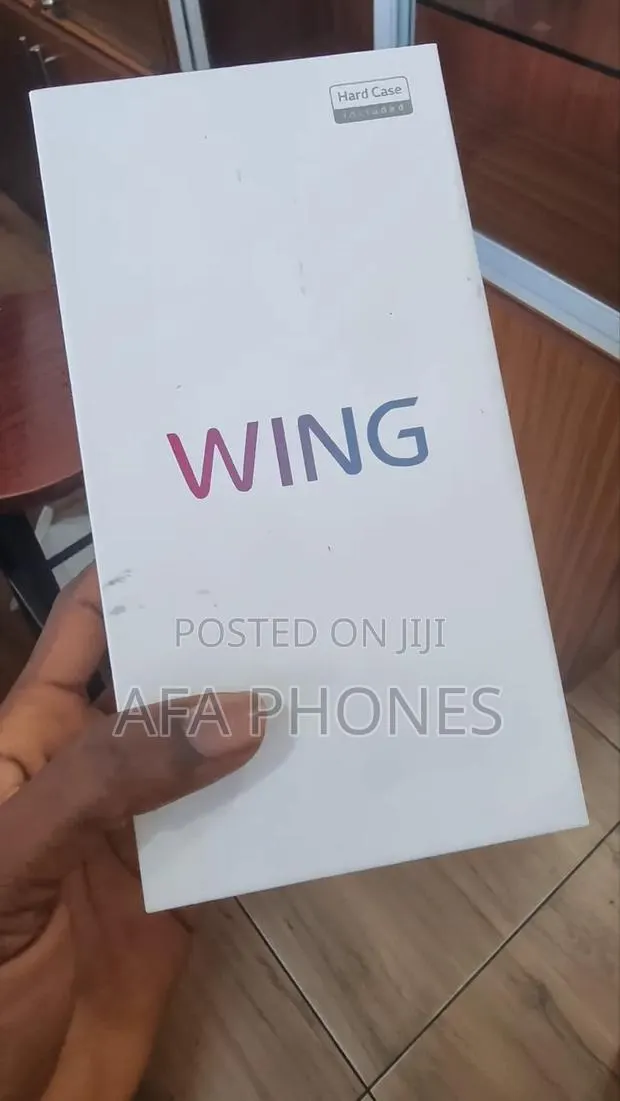 New LG Wing 5G 256 GB Black · Photo 1