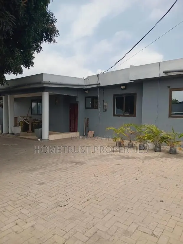 7bdrm House in Achimota Abc, Neoplan for rent · Photo 1