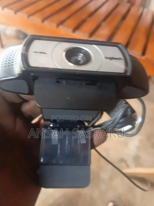 Logitech 1080p · Photo 1