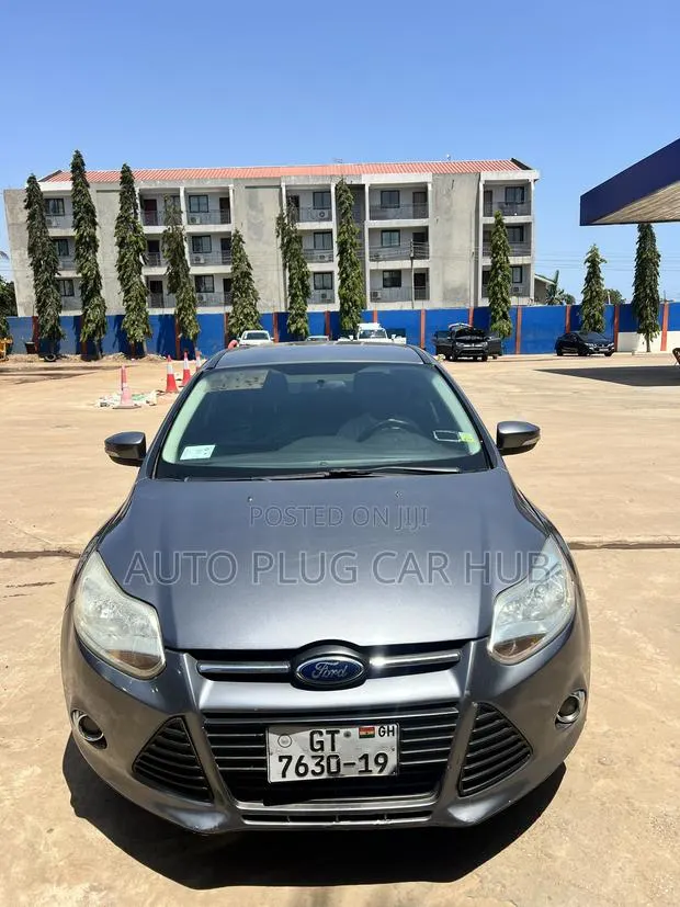 Ford Focus 2013 Gray · Photo 1
