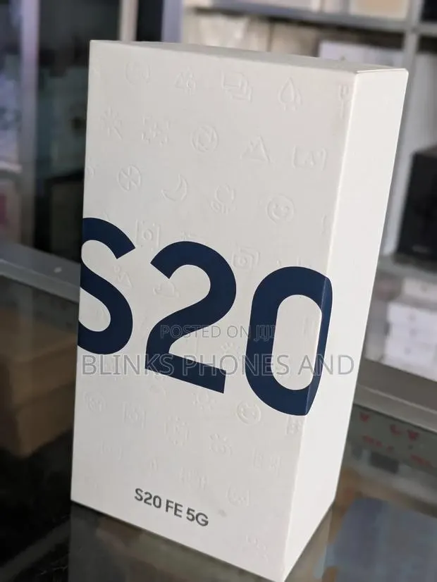 New Samsung Galaxy S20 FE 5G SD865 128 GB Black · Photo 1