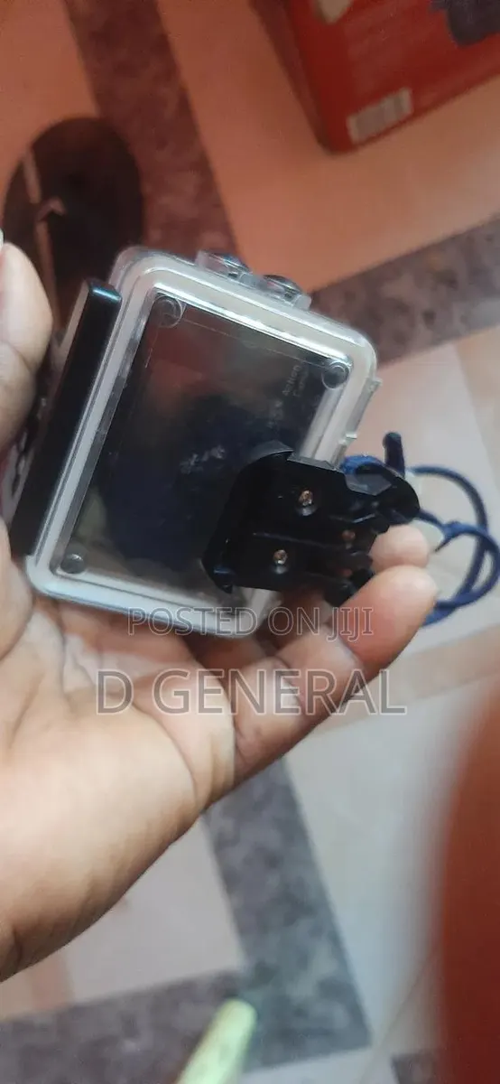 MOBO Sport Waterproof Ultra HD Action Camera · Photo 3