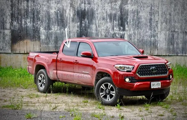 2017 Toyota Tacoma 4D Pick Up Rear Right Door Glass Available · Photo 1