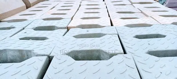 Interlocks, Coping, Slabs · Photo 1