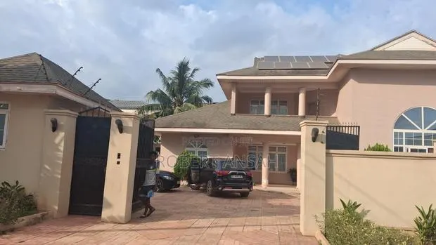 5bdrm House in Oyarifa Mall Area for sale · Photo 1