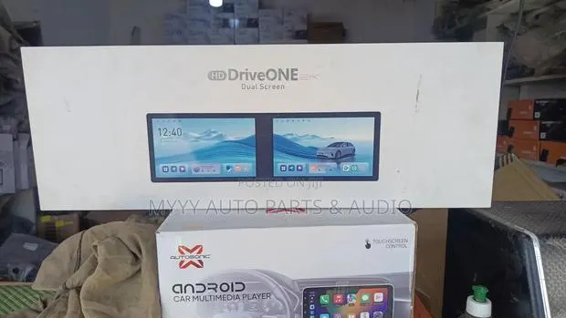 Dual Android Screen With Car Play · Photo 1