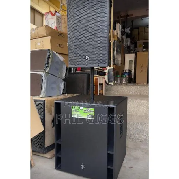 Mackie Thumb and Mackie Sub Woofer · Photo 1