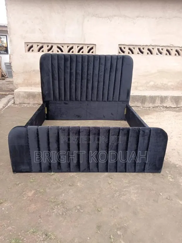 Black Queen Size Bed Frame · Photo 1