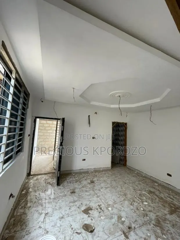 1bdrm Room & Parlour in Adenta New Legon for rent · Photo 1
