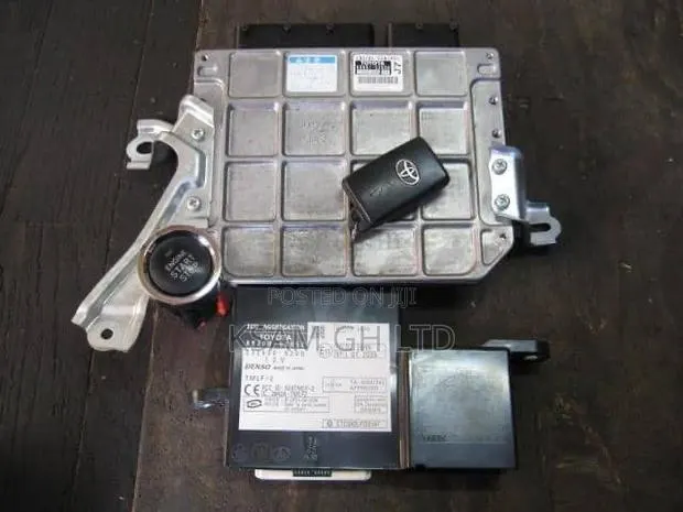 Toyota Vitz Control Boards · Photo 1