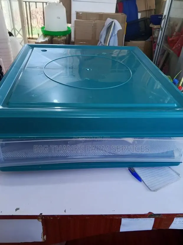 130 Eggs Incubator, Automatic Dual Power · Photo 1