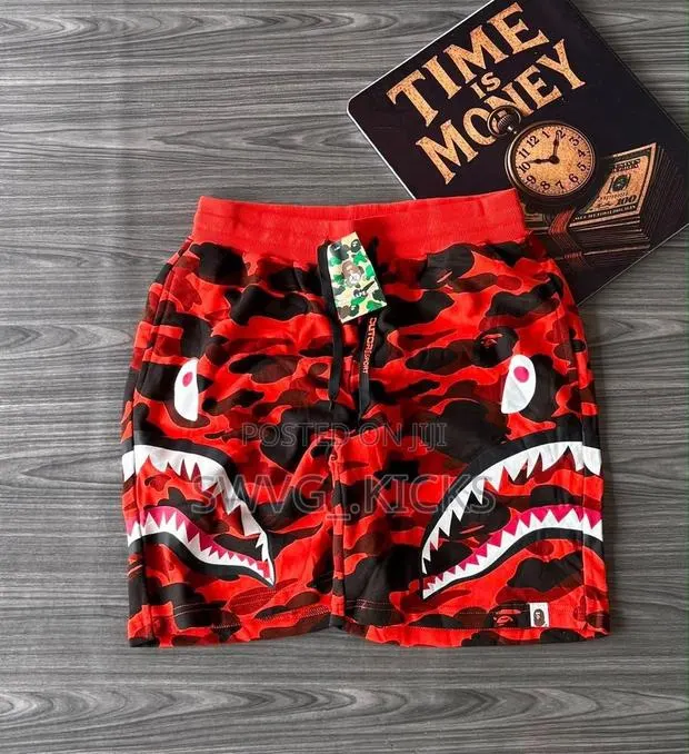 A Bathing Ape Camo Shark Sweat Shorts · Photo 1